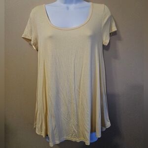 NWT Abercrombie And Fitch Women's Size S Yellow T Shirt Cutout Back